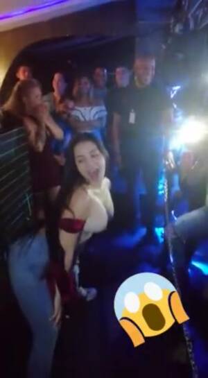 Club Flashing Porn - Drunk Girl Flashing in Club - ThisVid.com