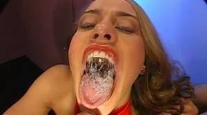 fill her mouth with cum - Blonde babe get her mouth filled with cum - Porn300.com