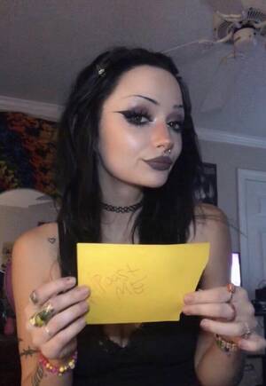 Angelina Jolie Dildo Porn - 23F, got major attachment/abandonment and mommy issues. do ur worst :  r/RoastMe