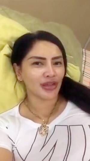 Indonesian Milf Porn - Indonesian MILF Dark Nipple see through - Porn video | TXXX.com