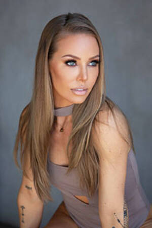 Nicole Aniston Nude Porn Captions - Nicole Aniston - nude pics and galleries