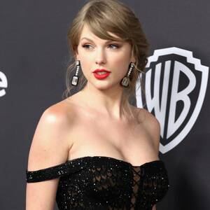 Brittany Smith Atwood Pussy - Taylor Swift, diary extract March 2009: 'I feel like I'm the girl before  'the one' | The Independent | The Independent