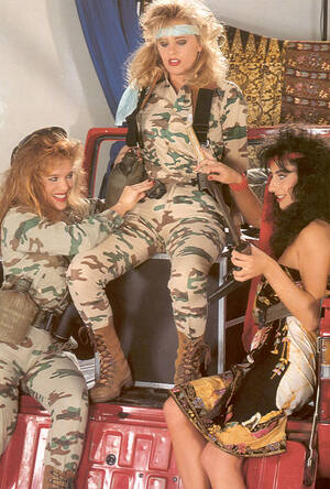 80s Porn Lesbian 3 Way - A retro lesbian threesome