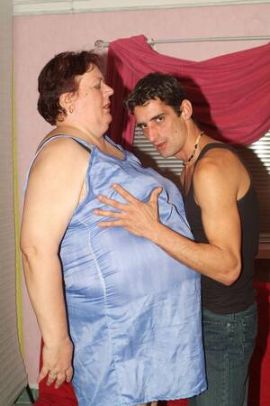 agnes eva - Horny BBW Agnes Eva got herself a horny hottie and later takes in his cock  in her mouth and pussy