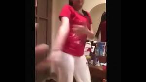 Cute Dancing Girl Indian Hot Porn - Hot Indian girl dance with friends - XVIDEOS.COM
