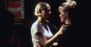 lesbian big black ass fat - Looking Back At The Sexual Politics Of â€œChasing Amyâ€ 20 Years Later