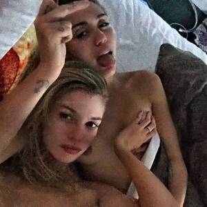 milly sirus naked old lesbian - Miley Cyrus & Stella Maxwell Nude Leaked The Fappening (1 Photo) |  #TheFappening