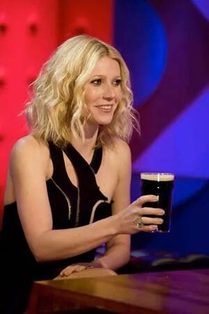 Gwyneth Paltrow Hardcore Porn - Gwyneth Paltrow opens up about new life in Los Angeles and why women hating  on each other is so baffling - Mirror Online