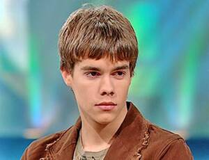 mature seduces teen boy - Seduced in Cyberspace