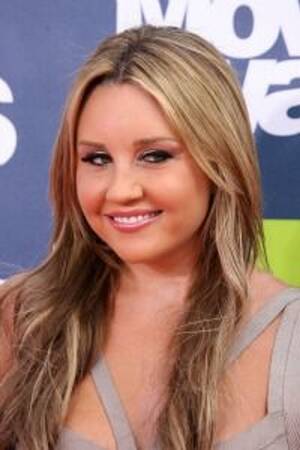 Amanda Bynes Pussy - Amanda Bynes Sues Over Nude Report â€“ The Forward