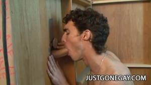 Androgynous Guy Porn - A straight guy fucking a glory hole