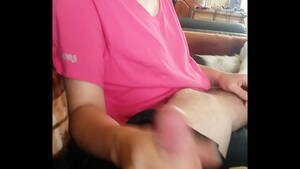 handjob by pink couch - Hand job on couch - XNXX.COM