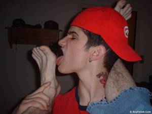 foot chin porn - ... Pierre Fitch Flicking Bottom Of Twink Feet ...