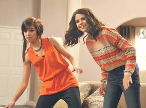 Christina Grimmie Selena Gomez Lesbian Porn - Selena Gomez Cancels Meet-and-Greets After Christina Grimmie's Death