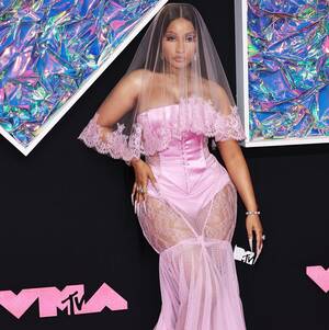 Celebrity Porn Nicki Minaj Sexy - Nicki Minaj Wore a Bridal Barbie Look at the 2023 MTV VMAs