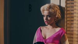 Auction Porn Actress Caption - The Wigs, Makeup, and Costumes Behind Ana de Armas' Marilyn Monroe  Transformation in 'Blonde'
