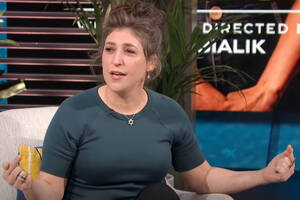 Mayim Bialik Porn Sex - Jeopardy!'s Mayim Bialik SLAMS trolls who criticized her wardrobe 'fail' on  show as host boasts 'I'll do it again!' | The US Sun