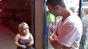 Midget Hooker Porn - Midget hooker banged in hotel room - RedPorn.Tv