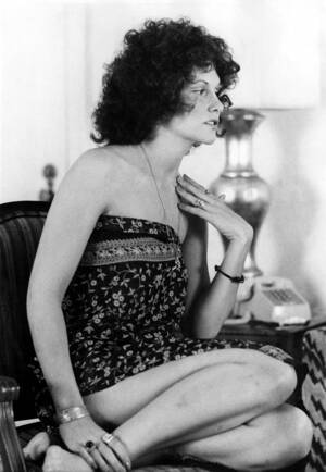 70s Porn Star Linda Lovelace - Linda Lovelace, 1973 Photograph by Everett - Fine Art America