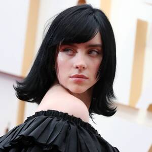 Ariana Grande Porn Captions Anal - Billie Eilish's Powerful Quotes on Body Image