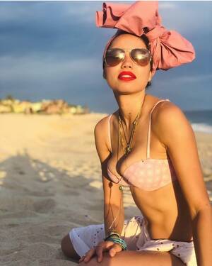 Jurnee Smollett Porn - Jurnee Smollett : r/CelebrityBelly