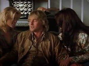 Amy Smart Lesbian Porn - Amy Smart - Lesbian Kiss Scene | xHamster