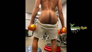 gym guys - Gym guys lo ves to fuck after exercise. - XVIDEOS.COM