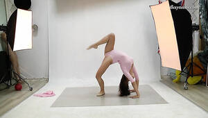 flexible chicks are fond - Flexible Porn Videos | XCafe.com - page 4