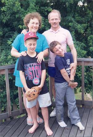 non nude anal sex - This is a picture of me and my family when I was 9. My parents still claim  that they had no idea I was gay. They're sweet.