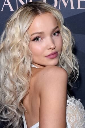 Dove Cameron Nude Blowjob - If You Thought Dove Cameron's Music Videos Were Sexy, Wait Until You See  These Photos