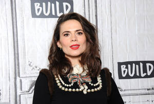 Hayley Atwell Porn Tape - Captain America's Hayley Atwell 'target of nude leak as hackers threaten to  release images' | Metro News