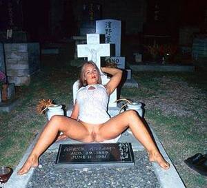 Grave Yard Hispanic Porn - Grave Yard Hispanic | Sex Pictures Pass