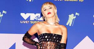 Miley Cyrus Fucking - Miley Cyrus Discusses Sobriety in Zane Lowe Interview