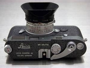 Leica Porn - Leica Camera, Film Camera, Camera Lens, Leica M, Antique Cameras, Vintage  Cameras, Steel Rims, Camera Slider, Photography Equipment