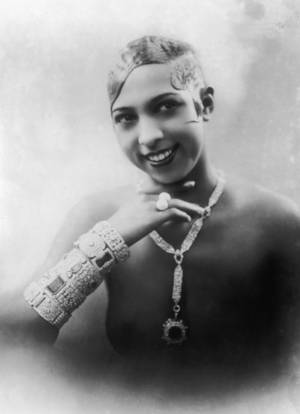 Justine Baker - Lotte Lenya 18 October 1898 was an Austrian singer and actress. In the  German-speaking and classical music world she is best remembered for her  performances ...