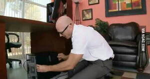 Cpu Porn - U know its porn when the CPU hasn't enough connections - 9GAG