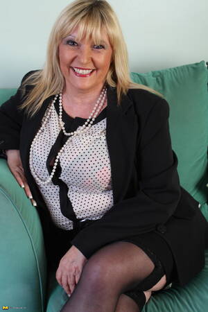 Busty British Mature Hd - British mature lady fucking hard and long Porn Pictures, XXX Photos, Sex  Images #2688937 - PICTOA