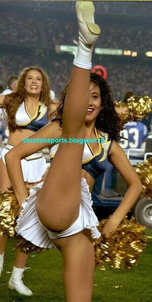 cheerleader upskirt oops lip slip - Cheerleader Upskirt Oops Lip Slip | Sex Pictures Pass