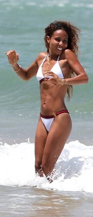 Jada Pinkett Smith Pussy Slip - Jada Pinkett Smith, This Is 40!