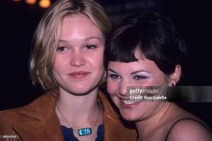 Julia Stiles - Actress Julia Stiles and actress Ginnifer Goodwin attend the... News Photo  - Getty Images
