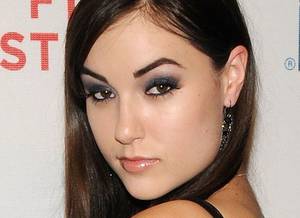 grey eyes - Top 10 Smartest Porn Stars