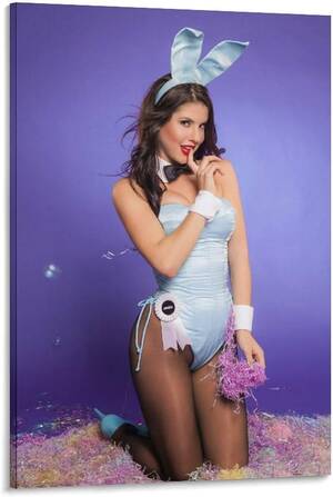 Amanda Cerny Sex Naked - Amazon.com: AAHARYA Amanda Cerny Sexy Female Model Sexy Babes Aesthetic  Poster Canvas Painting Posters And Prints Wall Art Pictures for Living Room  Bedroom Decor 12x18inch(30x45cm) Frame-style: Posters & Prints
