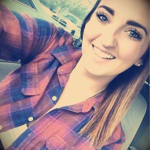 Big Nose Tranny Porn - Bella Hudson