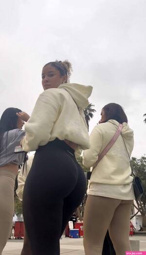 Candid Girl Looking At Porn - Candid porn - XxxJay