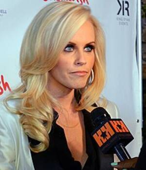 Jenny Mccarthy Cheerleader Porn - Jenny McCarthy - Wikipedia