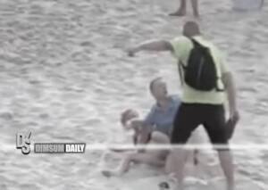 drunk sex beach - Couple having sex on beach gets smacking by angry onlooker in Poland -  Dimsum Daily