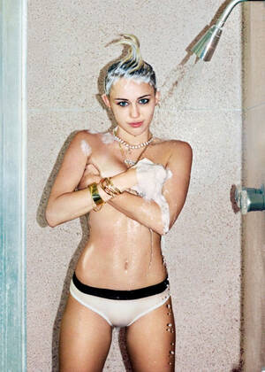 Miley Cyrus Nude Fucking - Miley Cyrus on the Cover of Rolling Stone