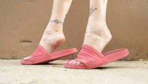 Fetish Slippers Porn - Foot Fetish Slippers Porn Videos (11) - FAPSTER