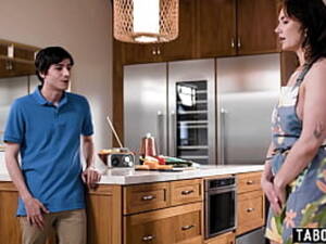 Mother Kitchen Porn - Kitchen Mom - Hot Porn Tube