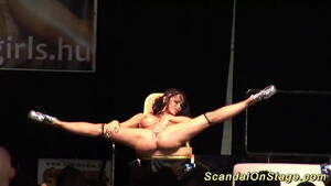 free live stripper cam - busty flexible stripper on stage - XVIDEOS.COM